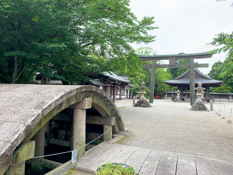 水口神社　境内