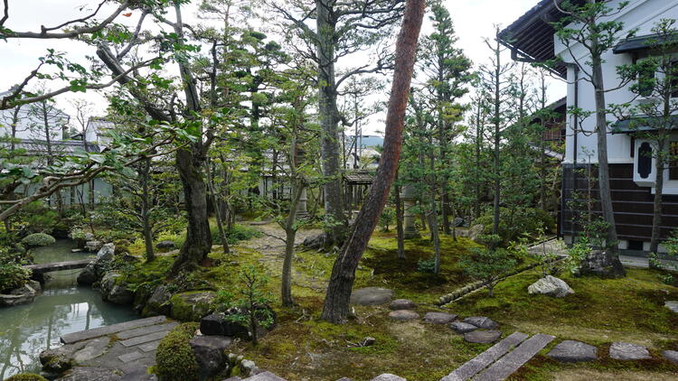 外村宇兵衛邸　庭園3