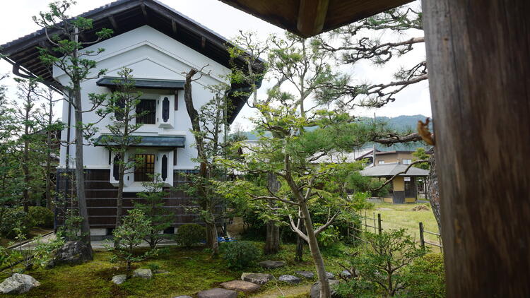 外村宇兵衛邸　庭園2