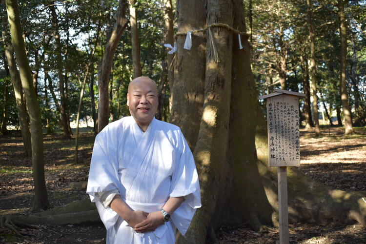 豊満神社宮司