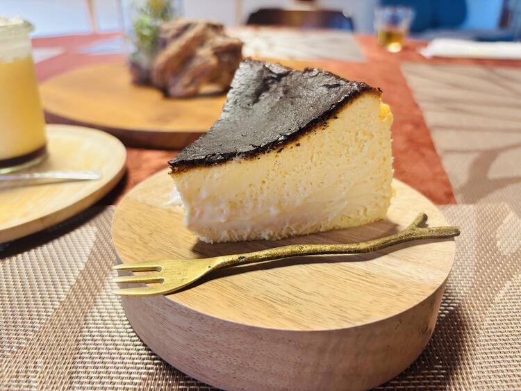 バスクチーズケーキ.jpg