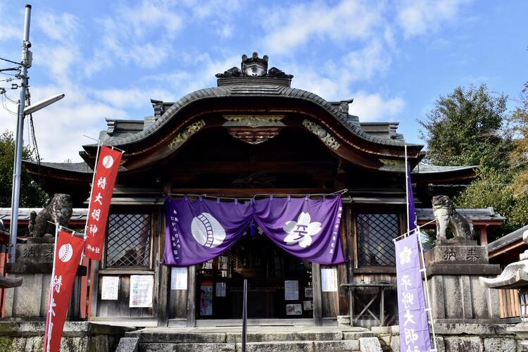 平野神社本殿