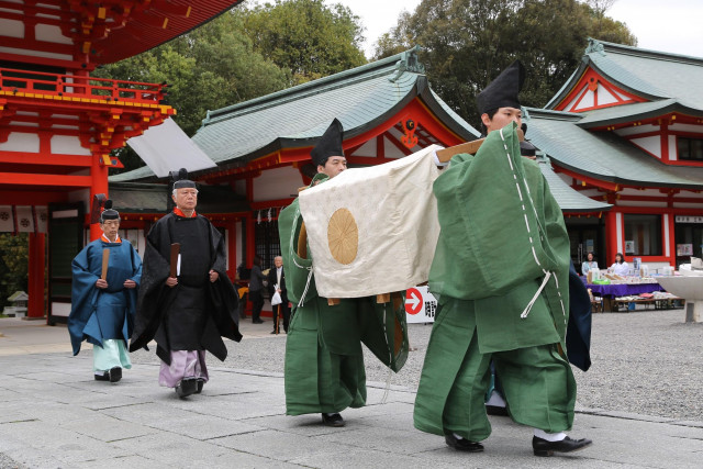 iwafu - 近江神宮例祭（近江大津宮遷都記念日）｜関西 滋賀｜日本期間