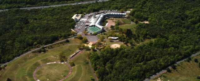 滋賀県希望が丘文化公園 滋賀県観光情報 公式観光サイト 滋賀 びわ湖のすべてがわかる